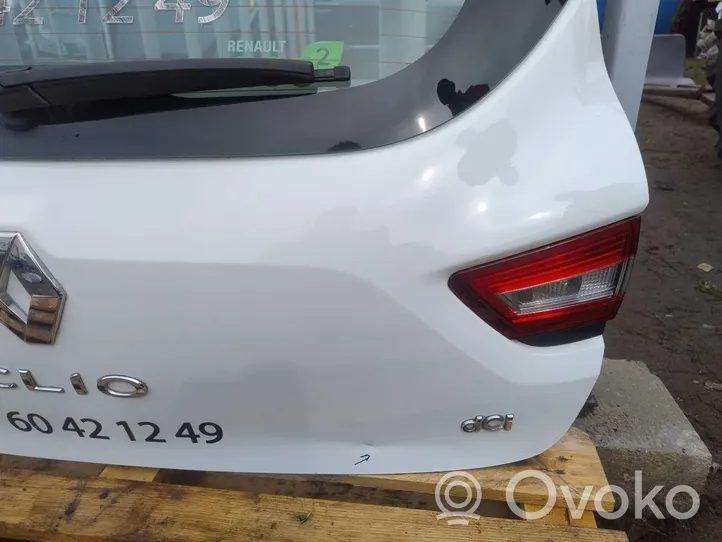 Renault Clio IV Tylna klapa bagażnika 