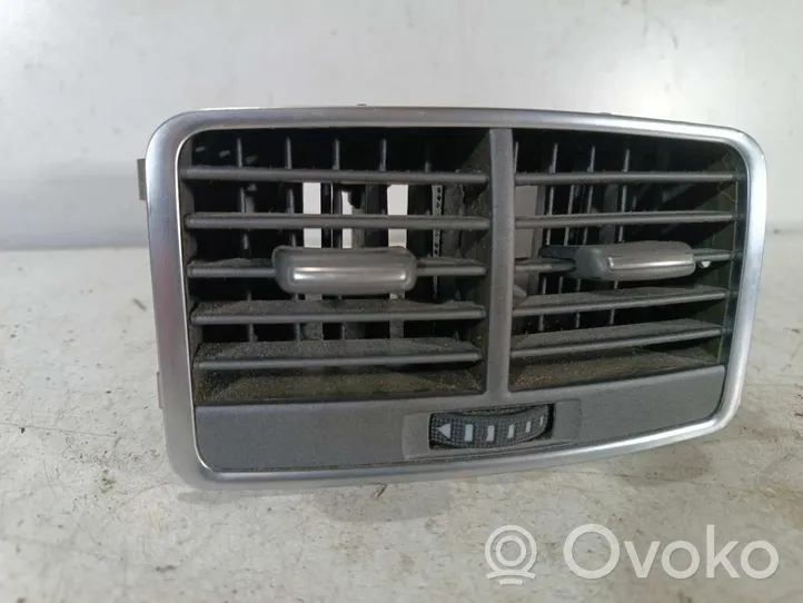 Audi A6 S6 C6 4F Rejilla de ventilación trasera 4F0819203