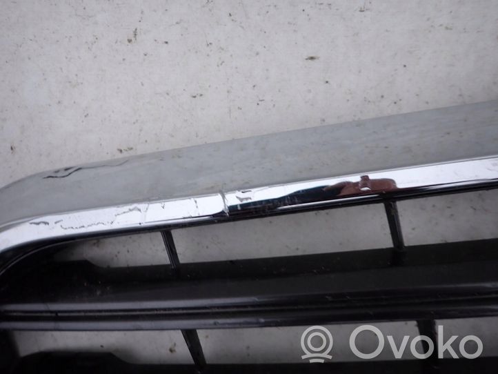 Subaru Levorg Maskownica / Grill / Atrapa górna chłodnicy 6791121VA021