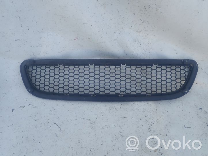 SsangYong Kyron Grille inférieure de pare-chocs avant 