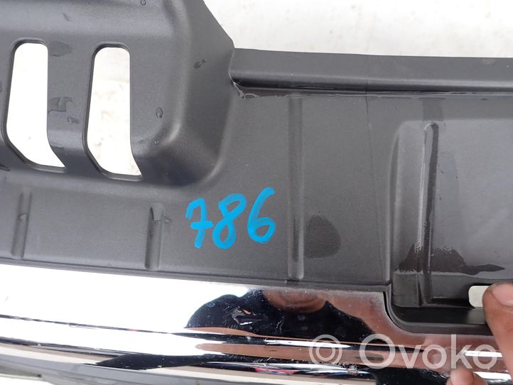 Audi A4 S4 B7 8E 8H Maskownica / Grill / Atrapa górna chłodnicy 71N17906A