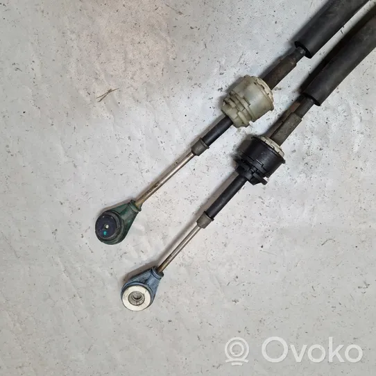 Opel Mokka Gear shift cable linkage 55597758