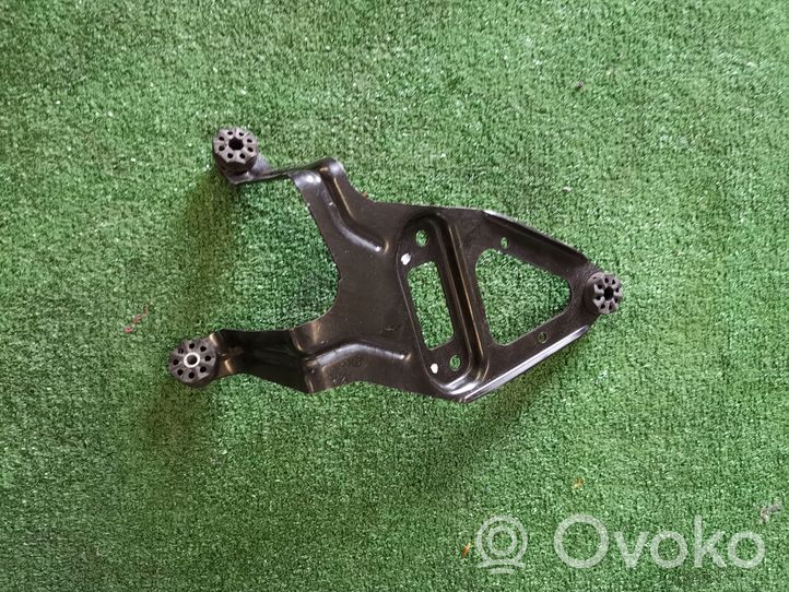 BMW X5 E70 ABS pump bracket 734G06