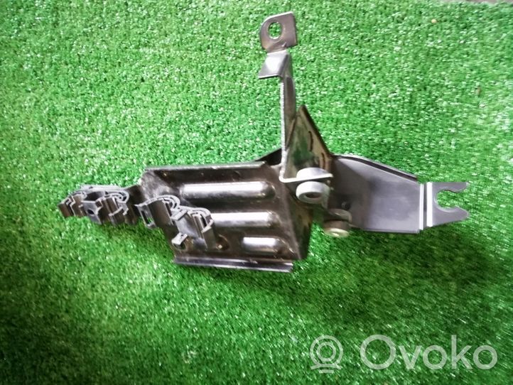 Seat Ibiza IV (6J,6P) ABS pump bracket 