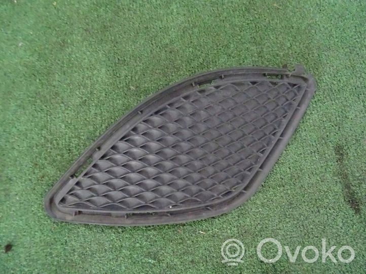 Mercedes-Benz CLA C117 X117 W117 Grille inférieure de pare-chocs avant A1178850422