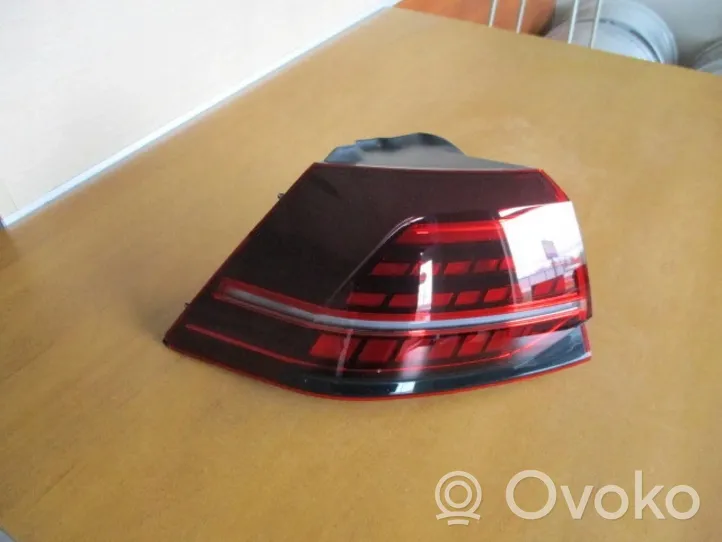 Volkswagen Golf VII Lampa tylna 