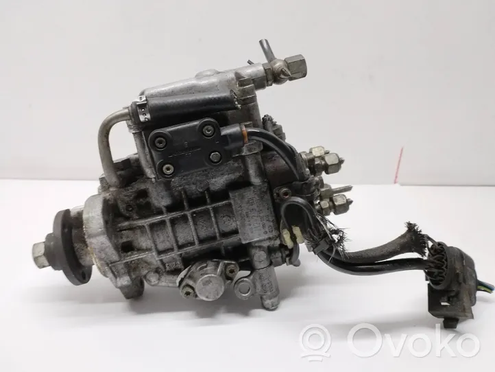 Audi A4 S4 B5 8D Pompe d'injection de carburant à haute pression 038130107J