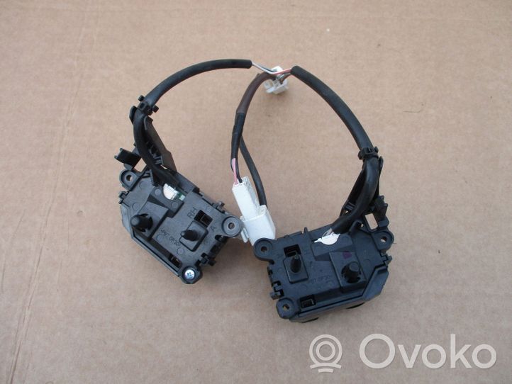 Toyota Aygo AB40 Boutons / interrupteurs volant 