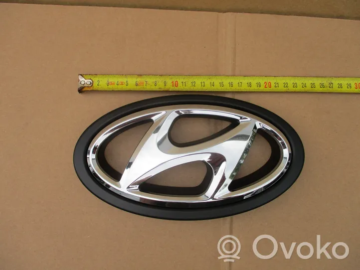 Hyundai i30 Mostrina con logo/emblema della casa automobilistica 86352G4500