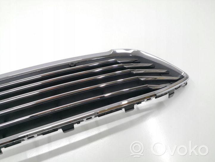 Ford Focus Grille calandre supérieure de pare-chocs avant JX7B8C436A