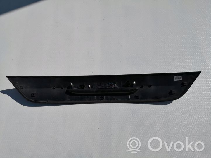 Volvo V40 Cross country Отделка номерного знака 31378763