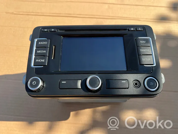 Volkswagen Transporter - Caravelle T5 Panel / Radioodtwarzacz CD/DVD/GPS 3C0035279G