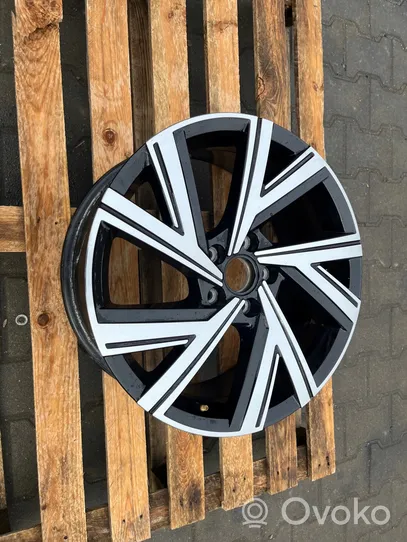 Volkswagen Transporter - Caravelle T5 R18 alloy rim 