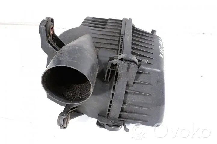 Hyundai i30 Scatola del filtro dell’aria 28100A5800