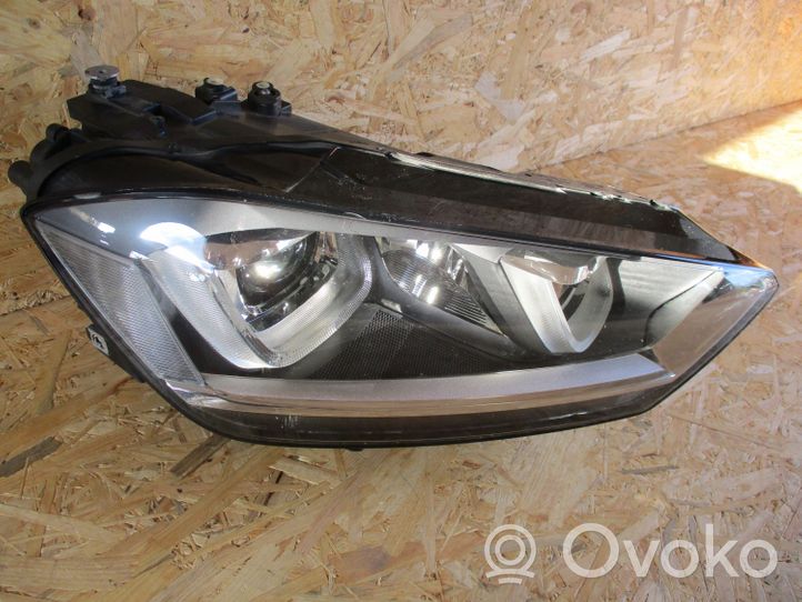 Volkswagen Golf Sportsvan Lampa przednia 517941034B