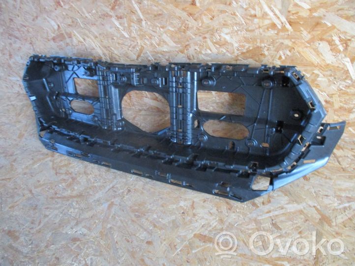 Skoda Enyaq iV Grille calandre supérieure de pare-chocs avant 5LA807723B