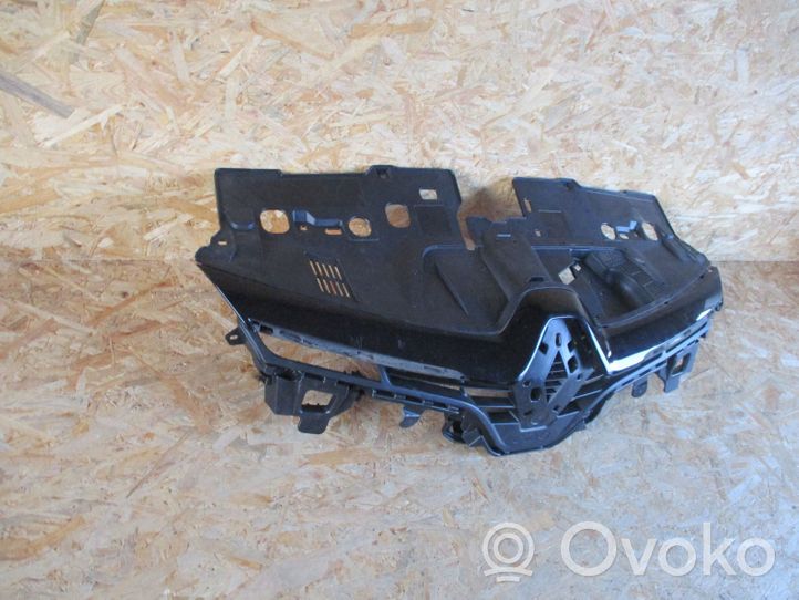 Renault Clio IV Maskownica / Grill / Atrapa górna chłodnicy 622563184R