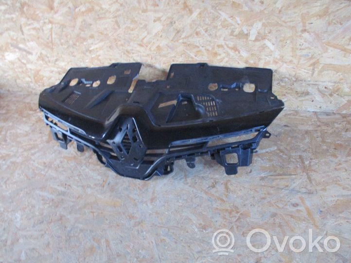 Renault Clio IV Maskownica / Grill / Atrapa górna chłodnicy 622563184R