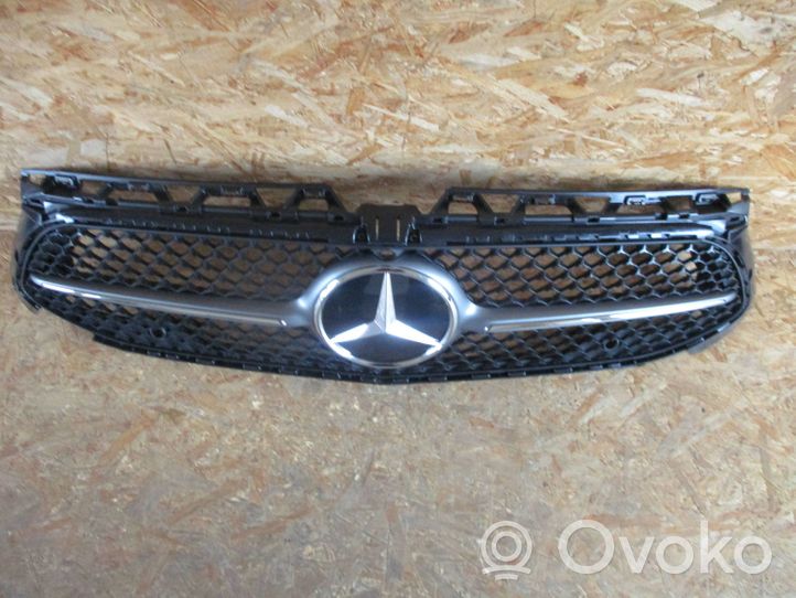 Mercedes-Benz A W177 Grille calandre supérieure de pare-chocs avant A1778888300