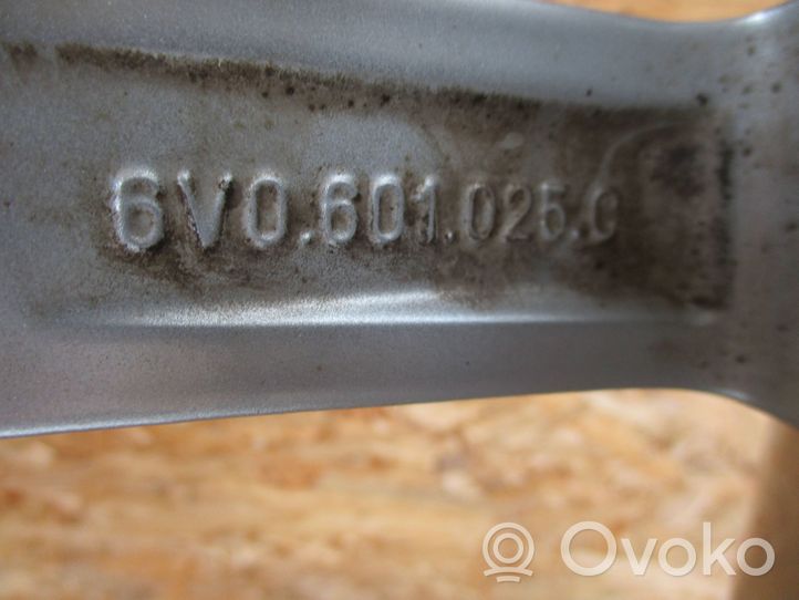 Skoda Fabia Mk3 (NJ) Felgi aluminiowe R17 6V0601025C