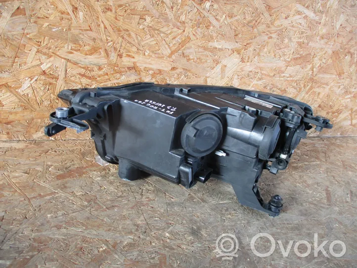 Volkswagen T-Roc Lampa przednia 2GA941006B