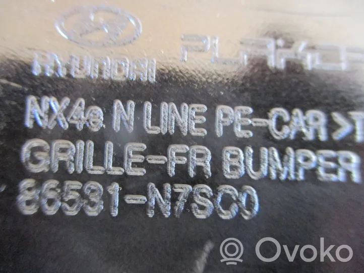 Hyundai Tucson IV NX4 Etupuskurin alempi jäähdytinsäleikkö 86531N7800