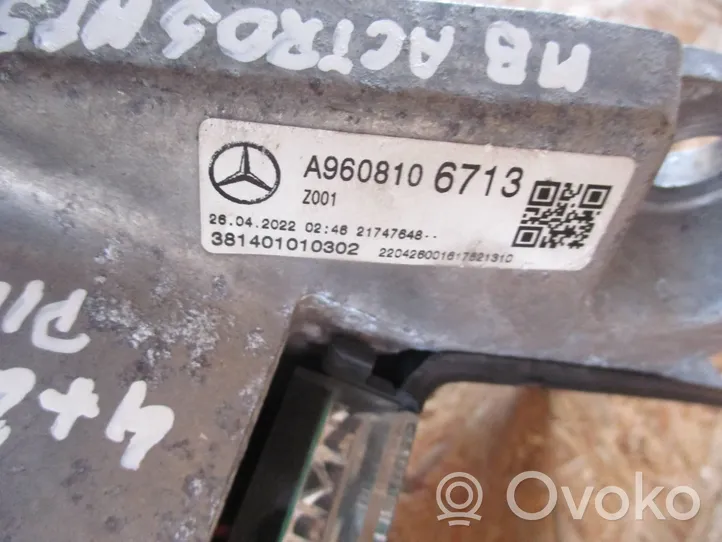 Mercedes-Benz Actros Etuoven sähköinen sivupeili A9608106713