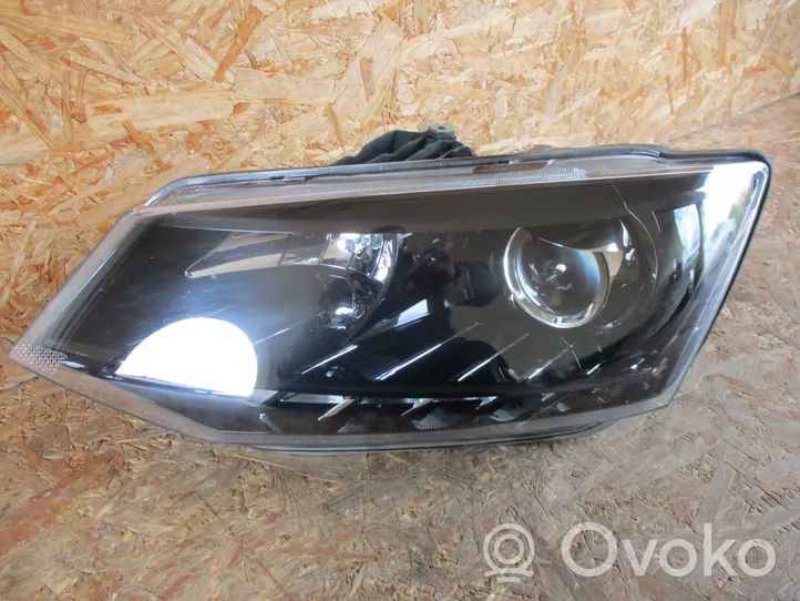 Skoda Fabia Mk3 (NJ) Lampa przednia 6V1941015B