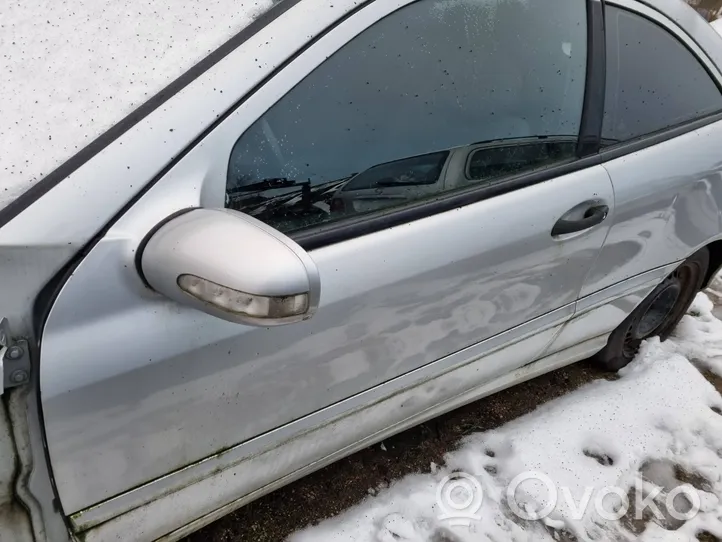 Mercedes-Benz C W203 Porte (coupé 2 portes) F011