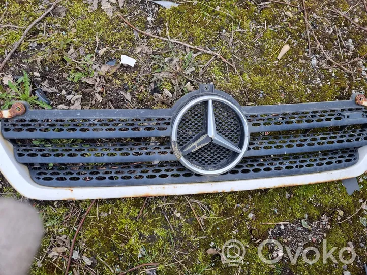 Mercedes-Benz Sprinter W901 W902 W903 W904 Mascherina/griglia fendinebbia anteriore 