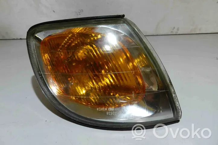 Hyundai Trajet Clignotant avant 923023A0