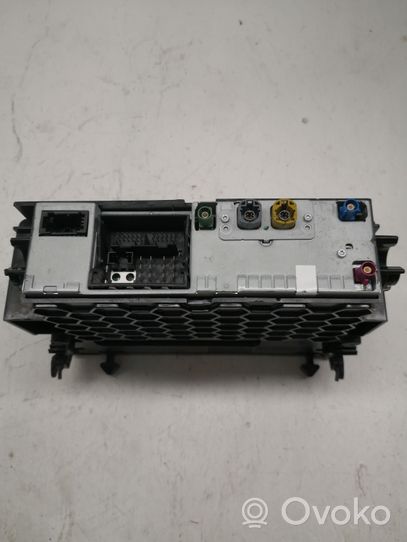 Volkswagen Touareg II CD/DVD changer 7P6858408