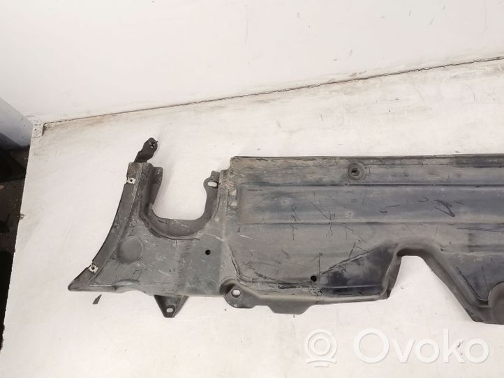 Volkswagen Touareg II Couvre-soubassement avant 7P0825201A