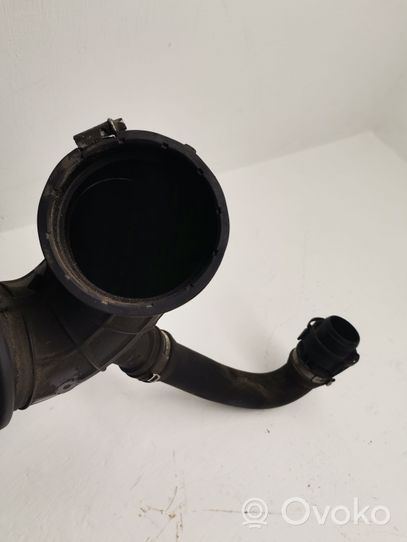 BMW 3 F30 F35 F31 Tuyau d'admission d'air turbo 586509