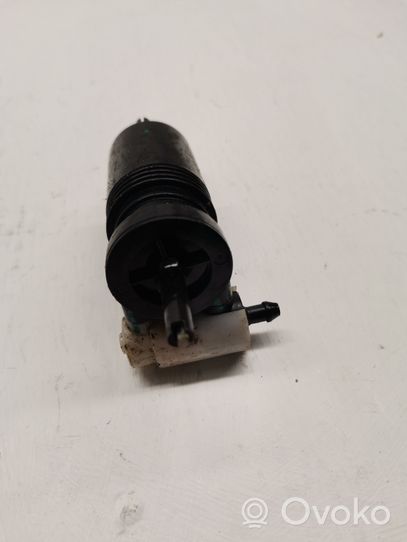 Mercedes-Benz S AMG W222 Windscreen/windshield washer pump 1017634