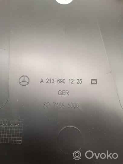 Mercedes-Benz E W213 (B) Revêtement de pilier (bas) A2136901225
