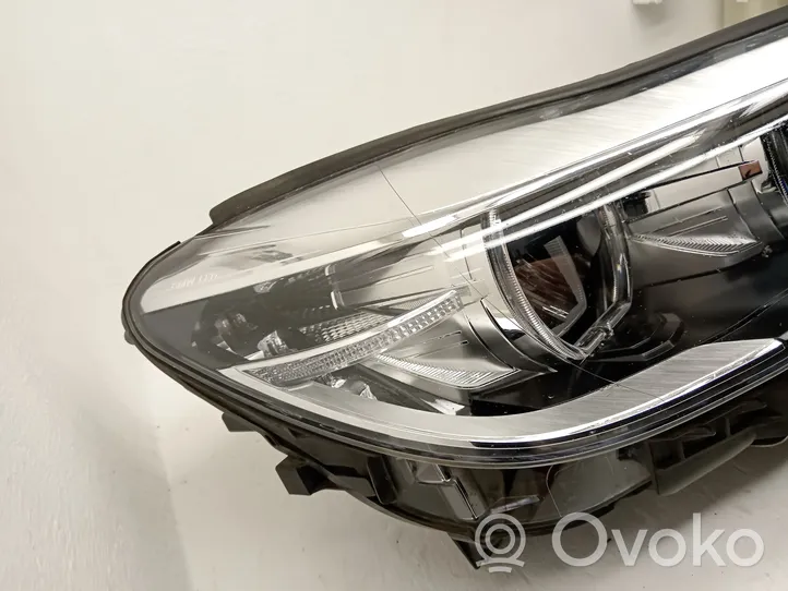 BMW 7 G11 G12 Lampa przednia 7483898