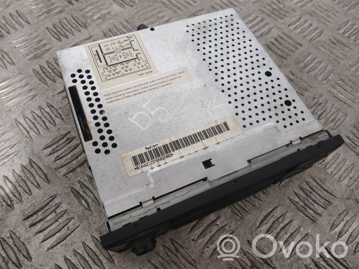 Volkswagen PASSAT B5 Panel / Radioodtwarzacz CD/DVD/GPS 