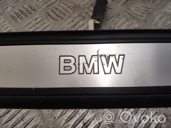 BMW 7 F01 F02 F03 F04 Garniture marche-pieds avant 7181011