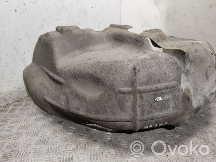 Volkswagen PASSAT B7 Rivestimento paraspruzzi parafango posteriore 3AA810972