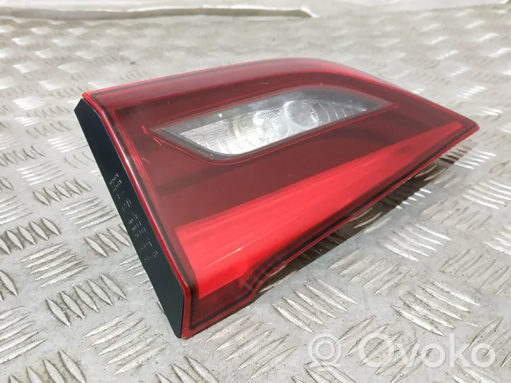 Toyota Avensis T270 Tailgate rear/tail lights 8158005170