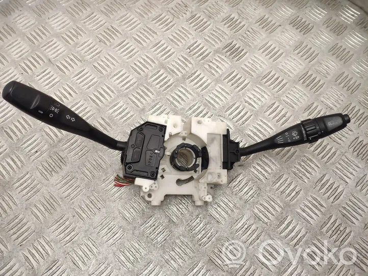 Mitsubishi Carisma Leva/interruttore dell’indicatore di direzione e tergicristallo MB953700