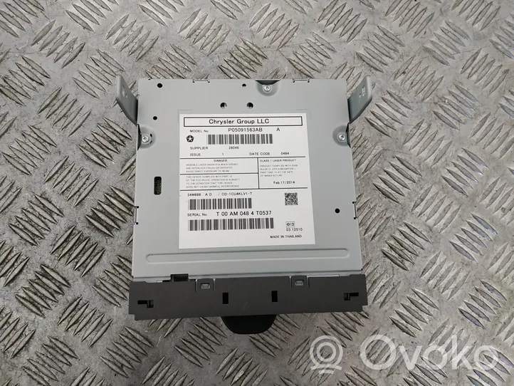 Jeep Cherokee Changeur CD / DVD P05091563AB