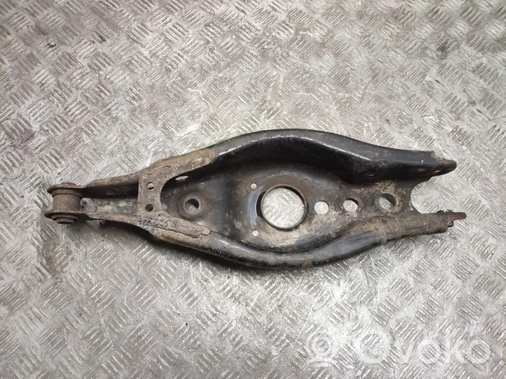 Toyota Avensis T270 Rear upper control arm/wishbone 