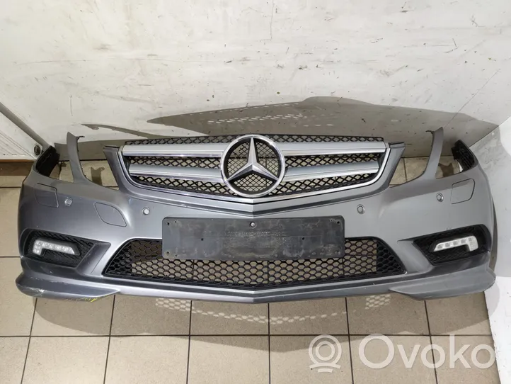 Mercedes-Benz E A207 Zderzak przedni A2128200756