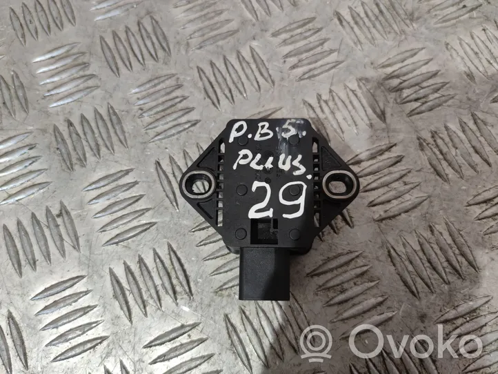 Volkswagen PASSAT B5 Sensore di imbardata accelerazione ESP 8E0907637A