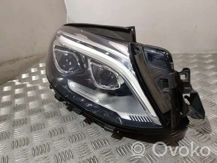 Mercedes-Benz GLE AMG (W166 - C292) Faro/fanale A1668201059