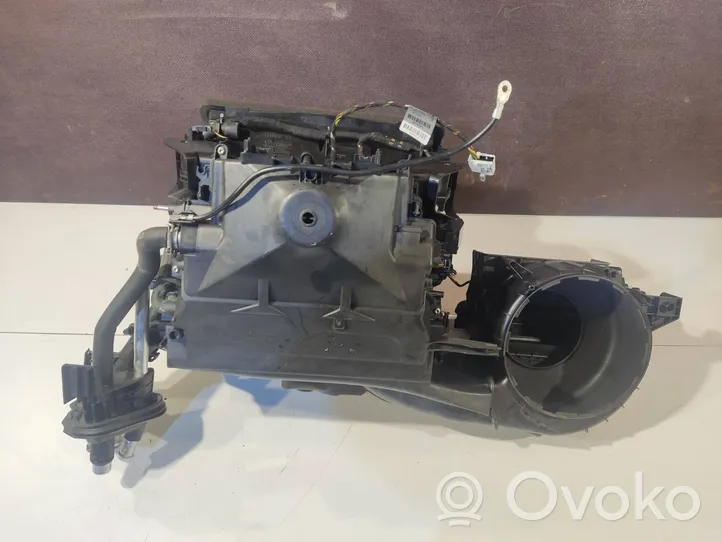 BMW 1 E81 E87 Salono oro mazgo komplektas 985326F