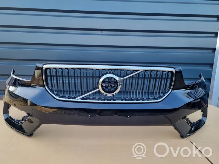 Volvo XC40 Paraurti anteriore 31449359