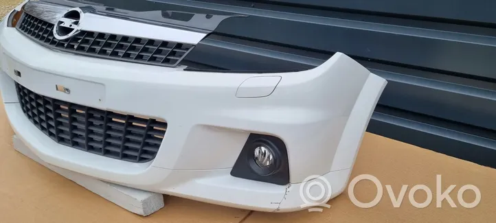 Opel Astra H Front bumper 